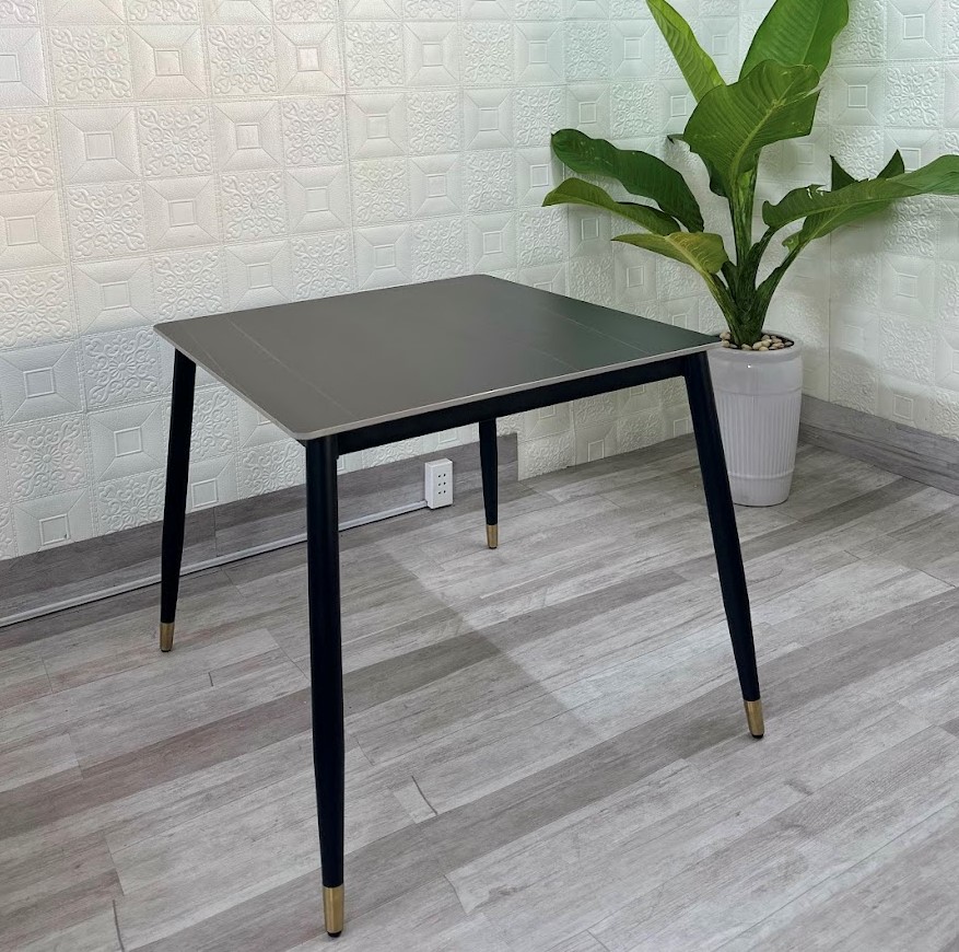 	Bàn ăn mặt vuông LISA17
