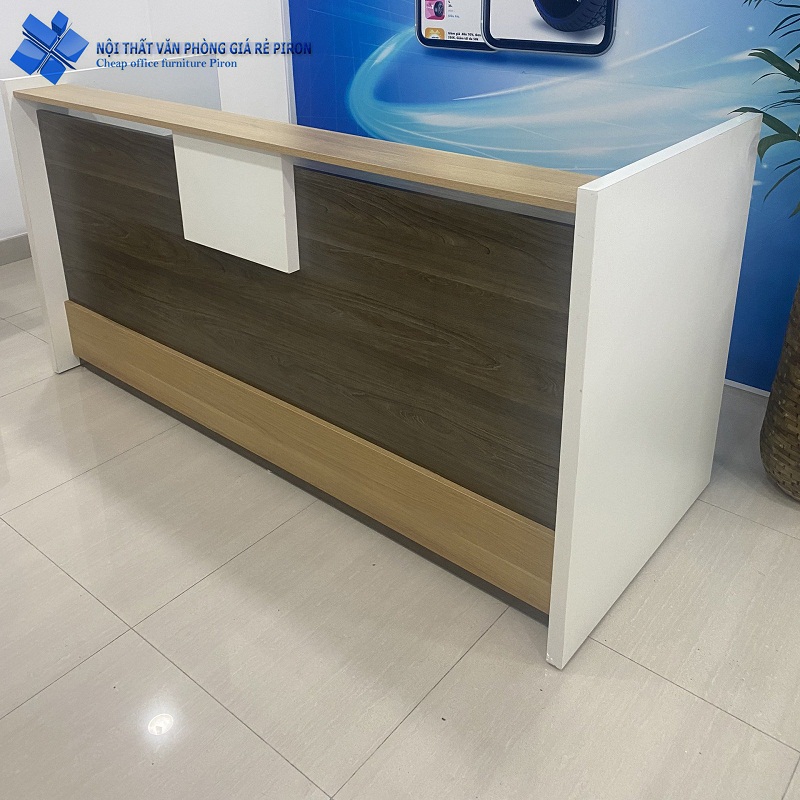 Quầy lễ tân QL01