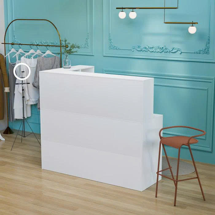 	Quầy lễ tân QLT31