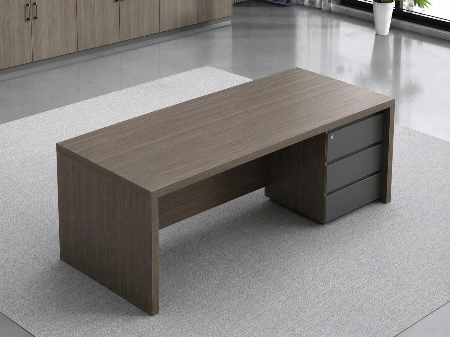 Bàn lãnh đạo QE12