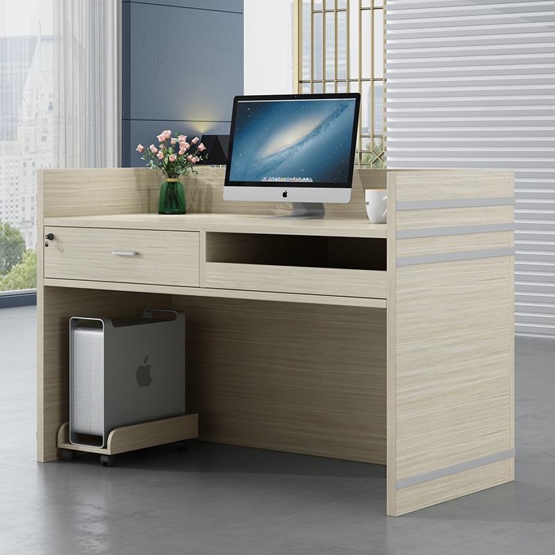 Quầy lễ tân QLT24