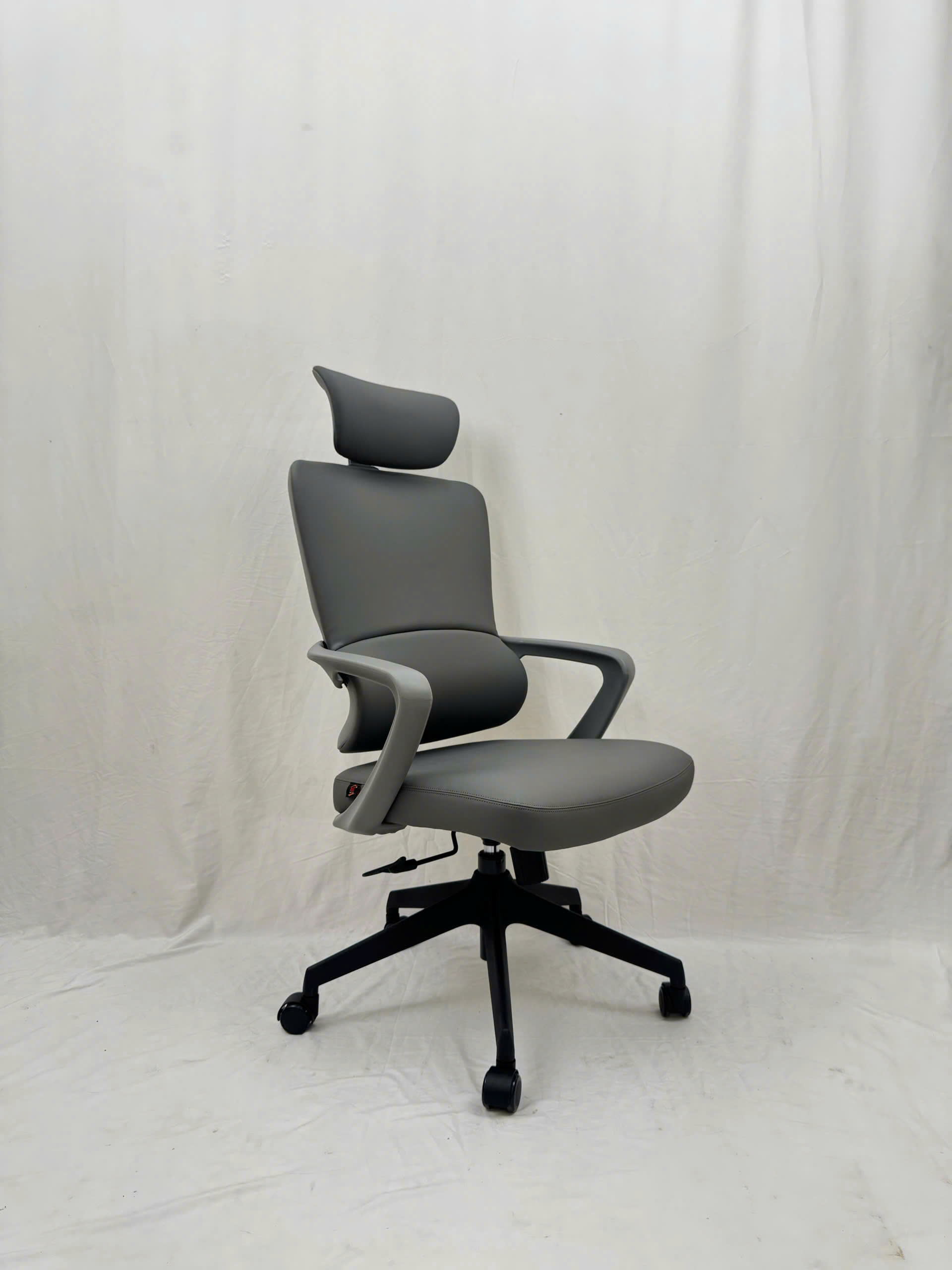 	Ghế giám đốc LI02