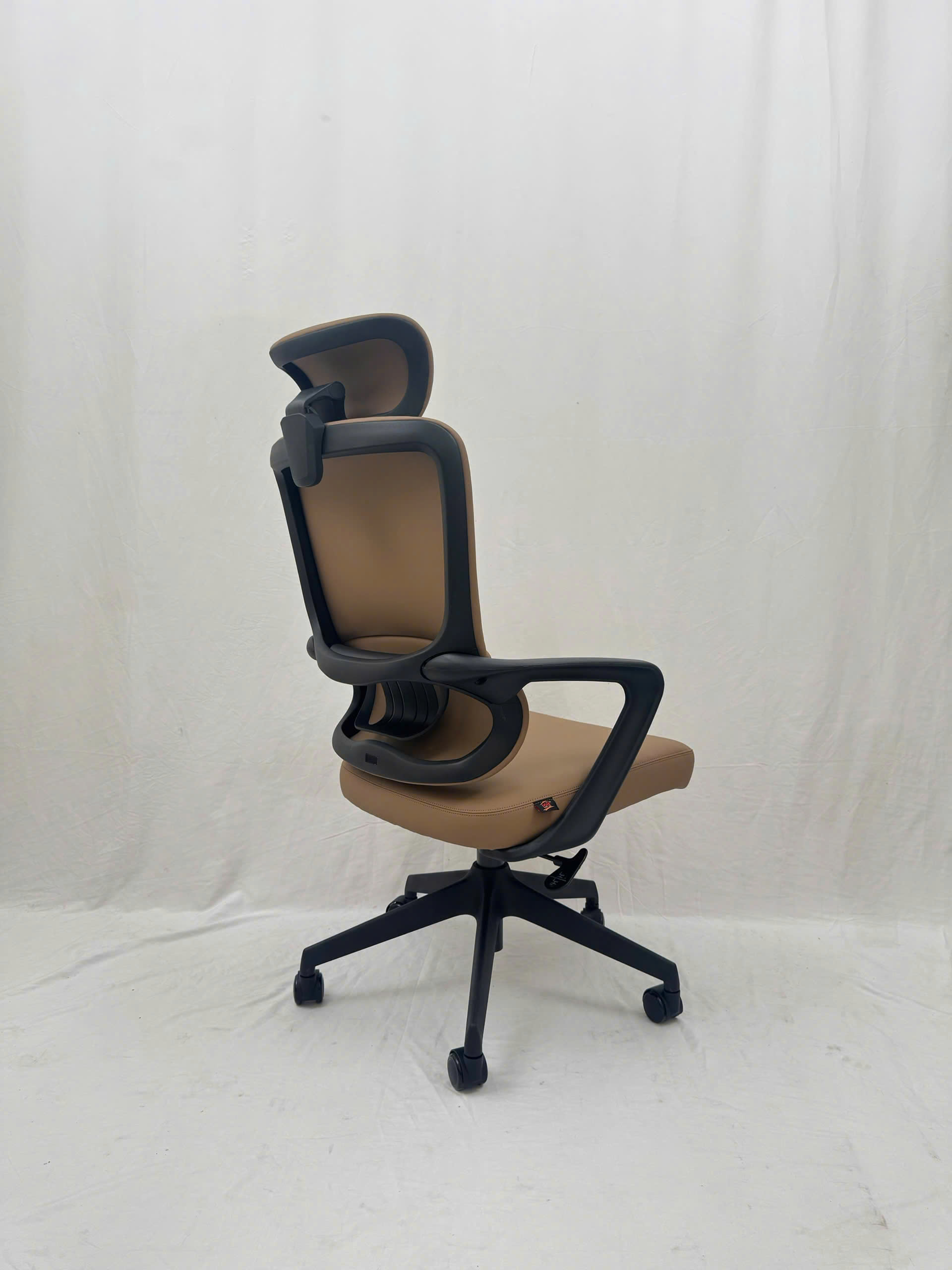 	Ghế giám đốc LI02