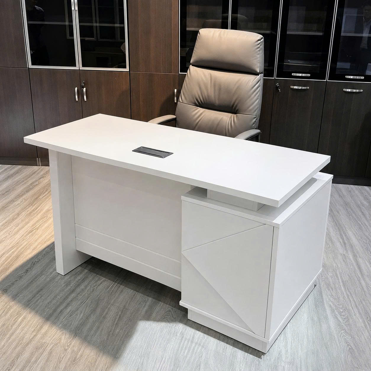 	Bàn giám đốc 1m4 BGD83