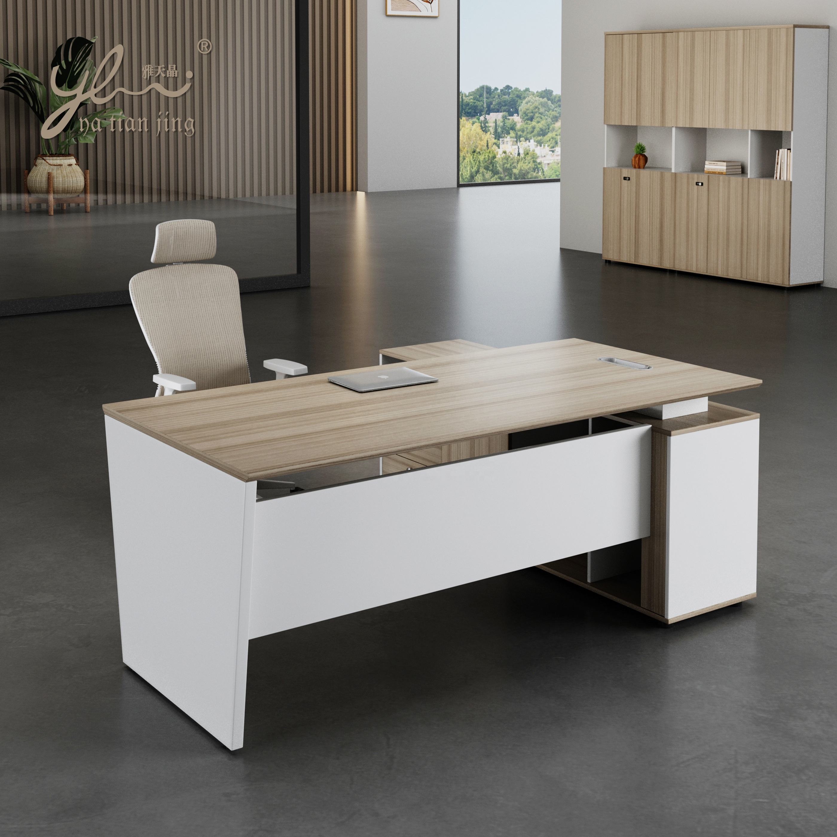 Bàn giám đốc BGD14