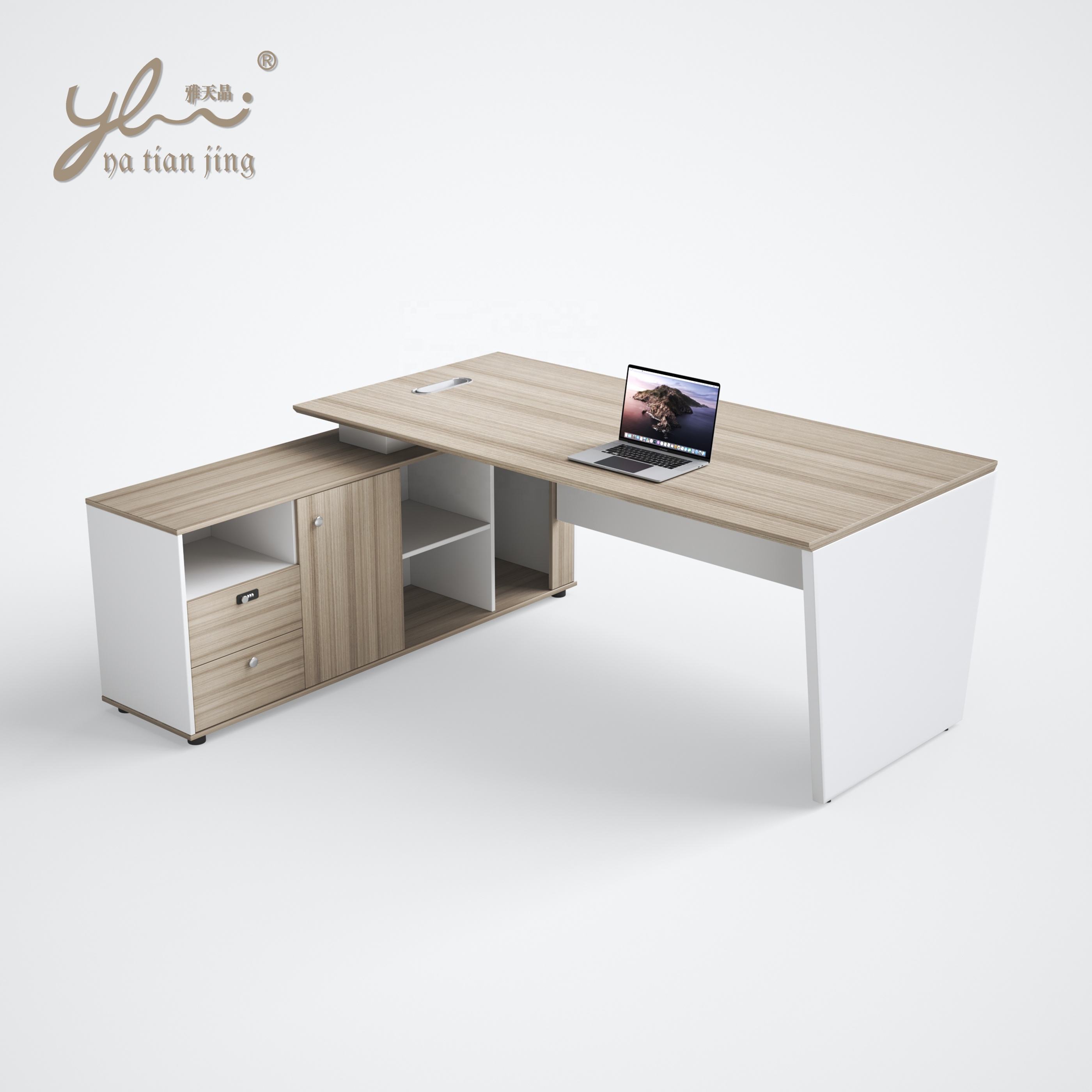 Bàn giám đốc BGD14