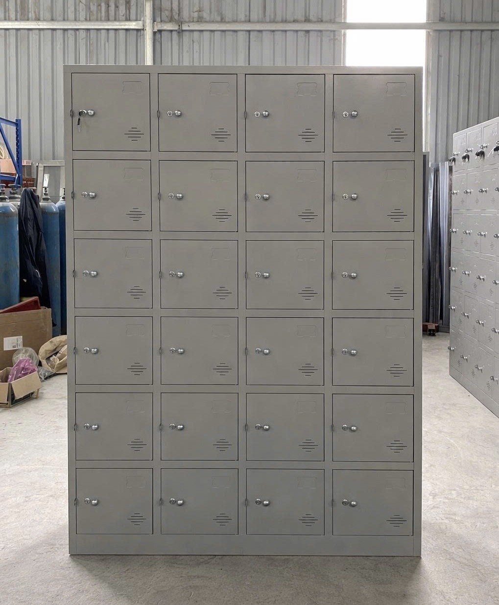 Tủ sắt văn phòng 24 ngăn LK24