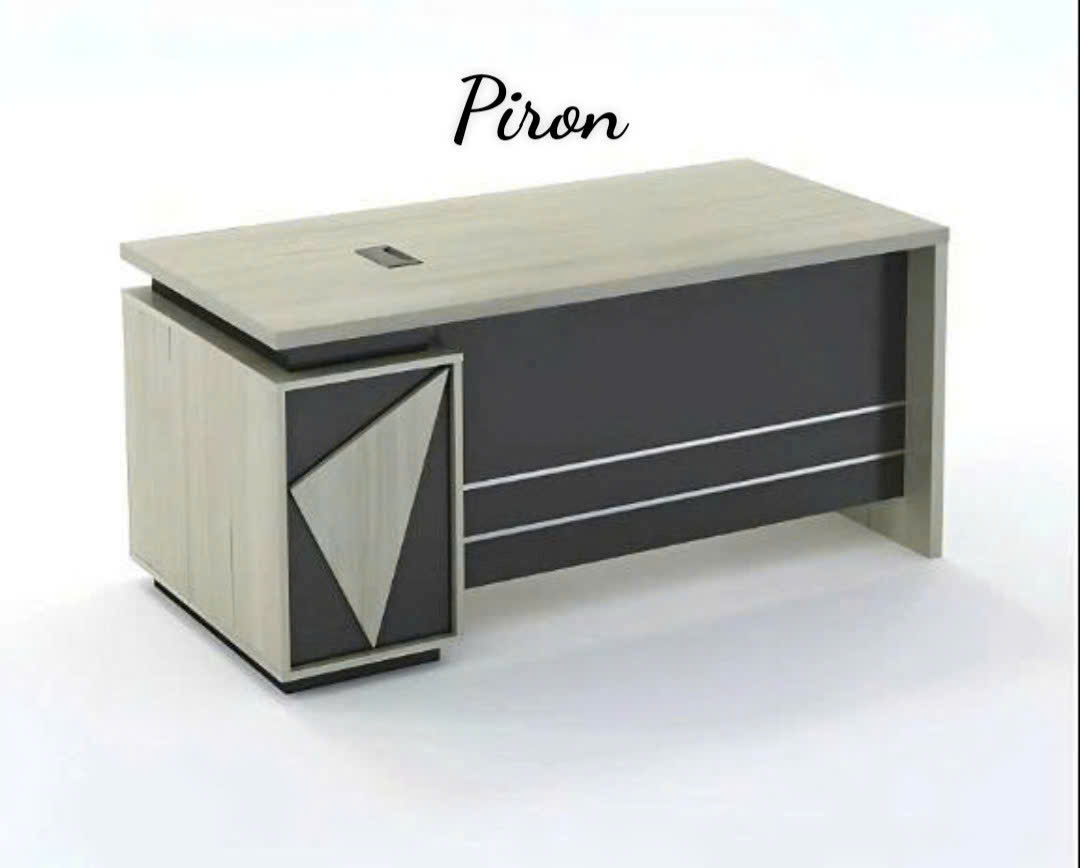 Bàn giám đốc BGD18
