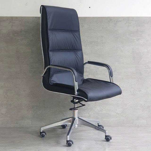 Ghế giám đốc LI118