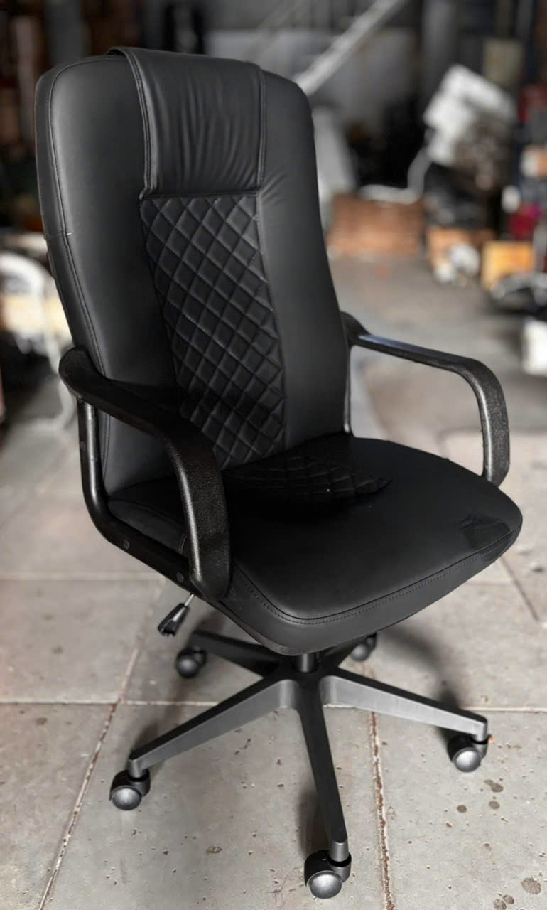 Ghế trưởng phòng TP85