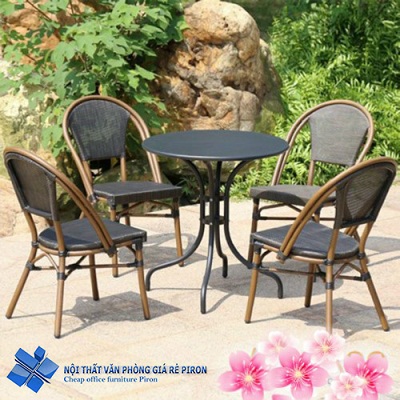 Bộ bàn ghế sân vườn OUS13